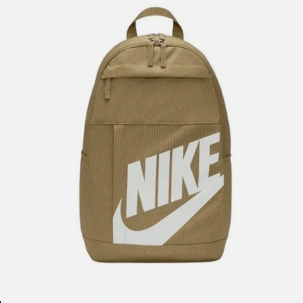 Nike Sportswear Essentials , Beige.